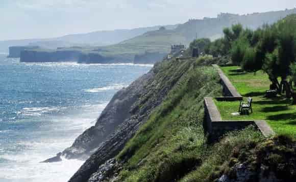 Llanes
